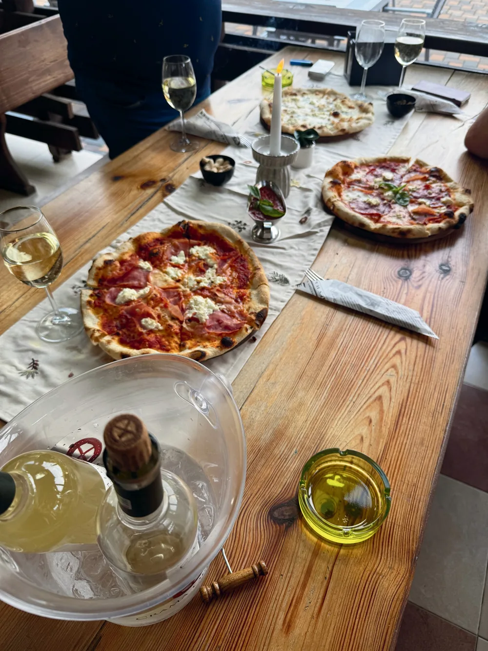 Povestea Monte Pomodori: munte, roșii și pizza artizanală din Voroneț